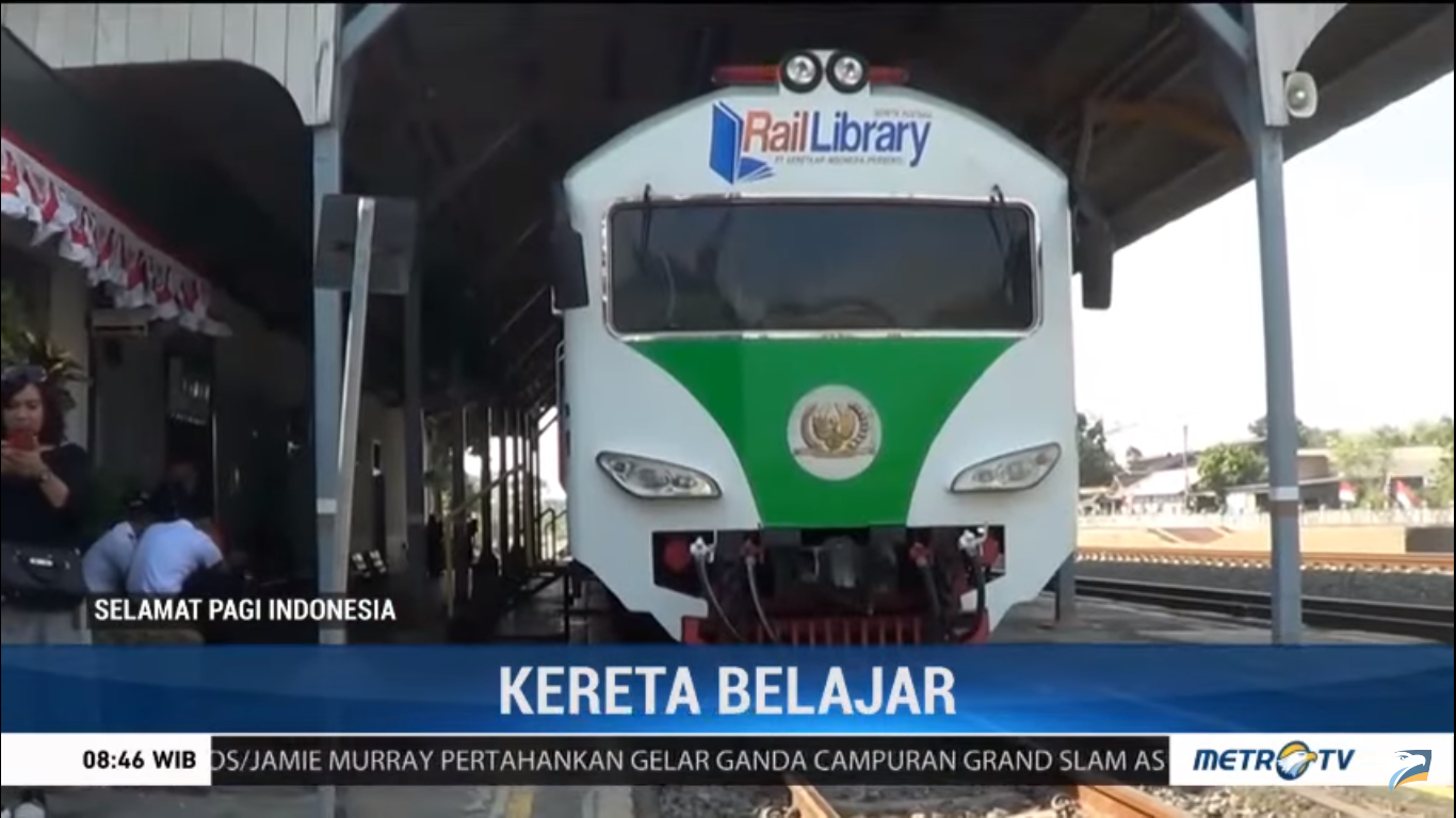 Gerbong Kereta Diubah Jadi Perpustakaan